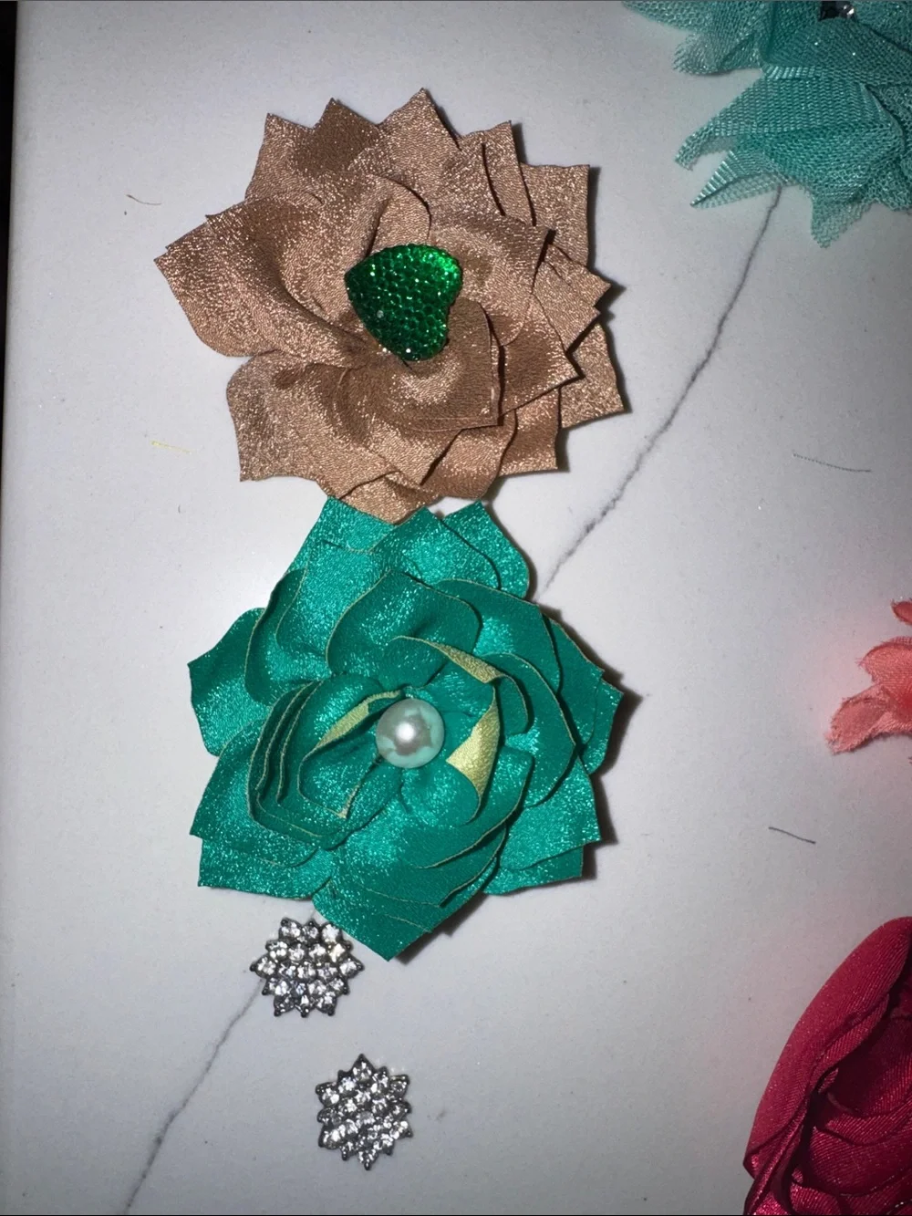 Assorted Fabric Flower Appliqués - Multicolor Set